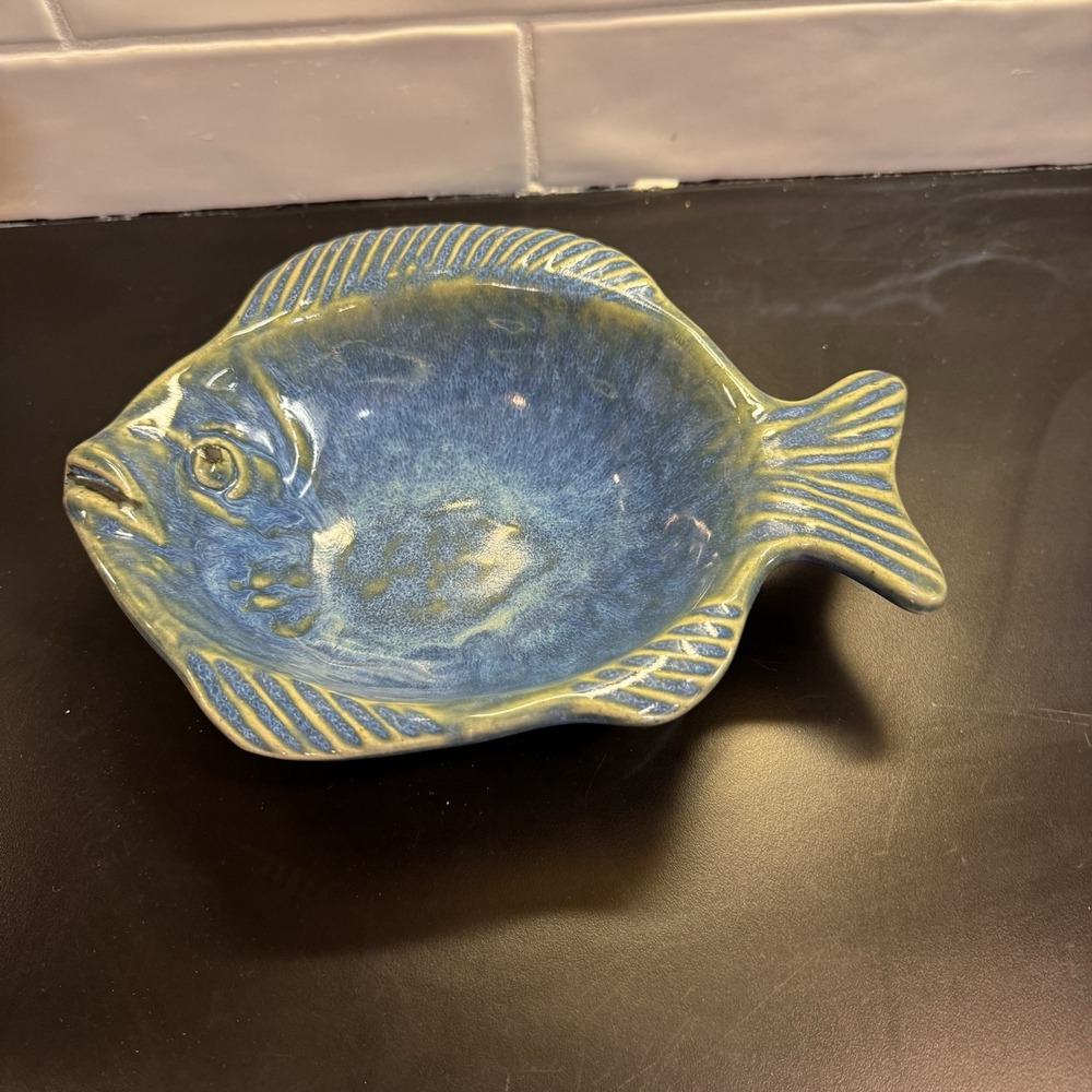 Blue Green Ceramic Fish Shaped Serving Bowl 9.5 in. x 7 in. x 2.5 in. Signed - Picture 1 of 7